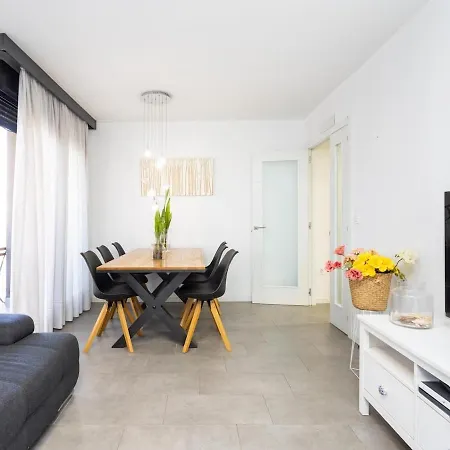 El Pisito De Montse شقة